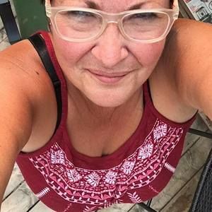 Meet your Posher, Brenda